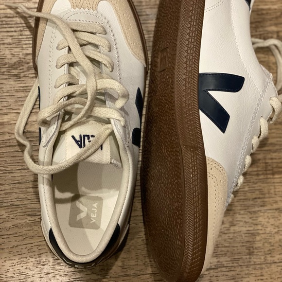 Veja White and Brown Sneakers Retro Design - Picture 14 of 15